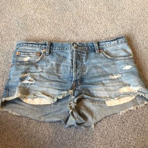 Abercrombie & Fitch light wash mid-rise shorts